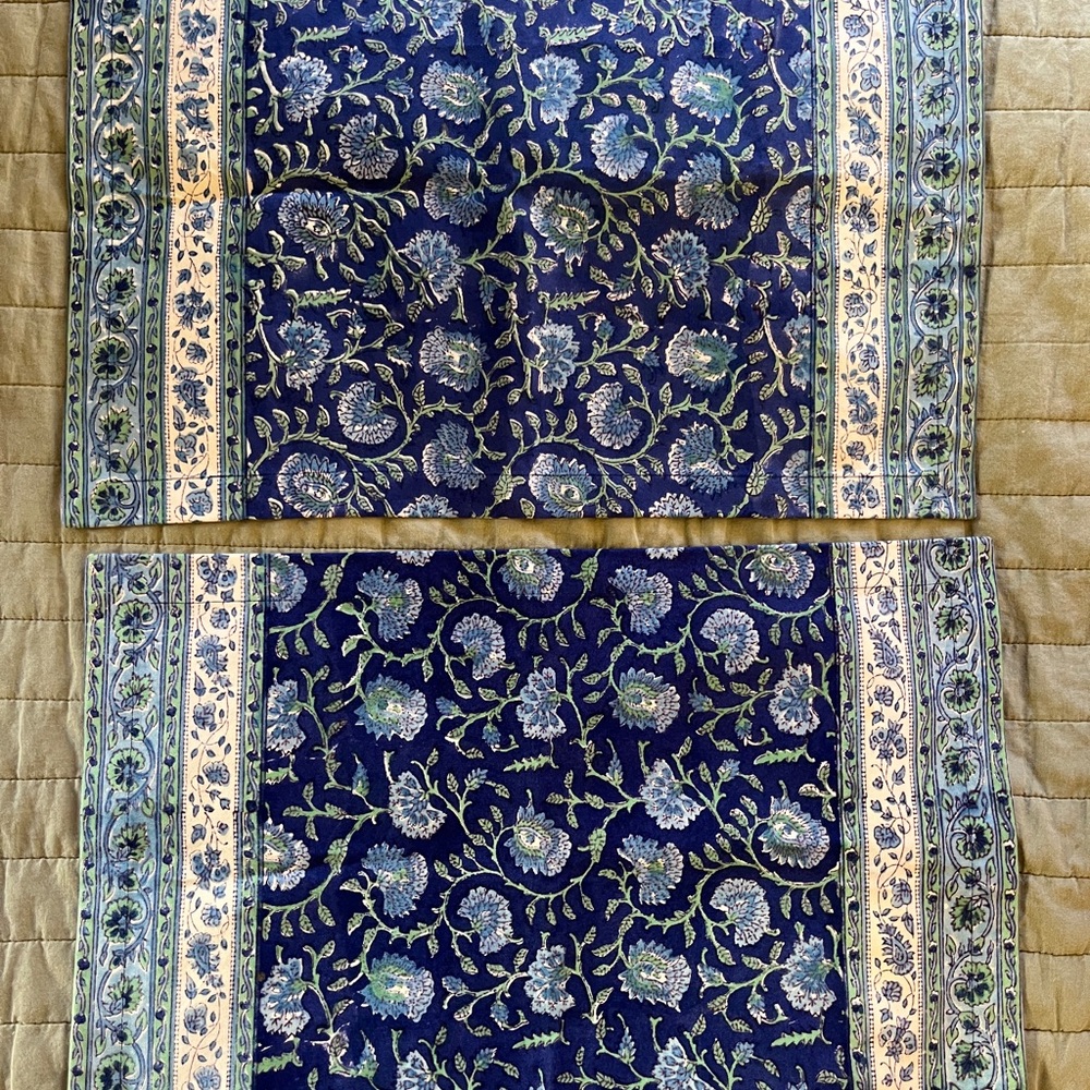 Set of 2 Placemats Pottery Barn Blue and Green Floral Tapestry